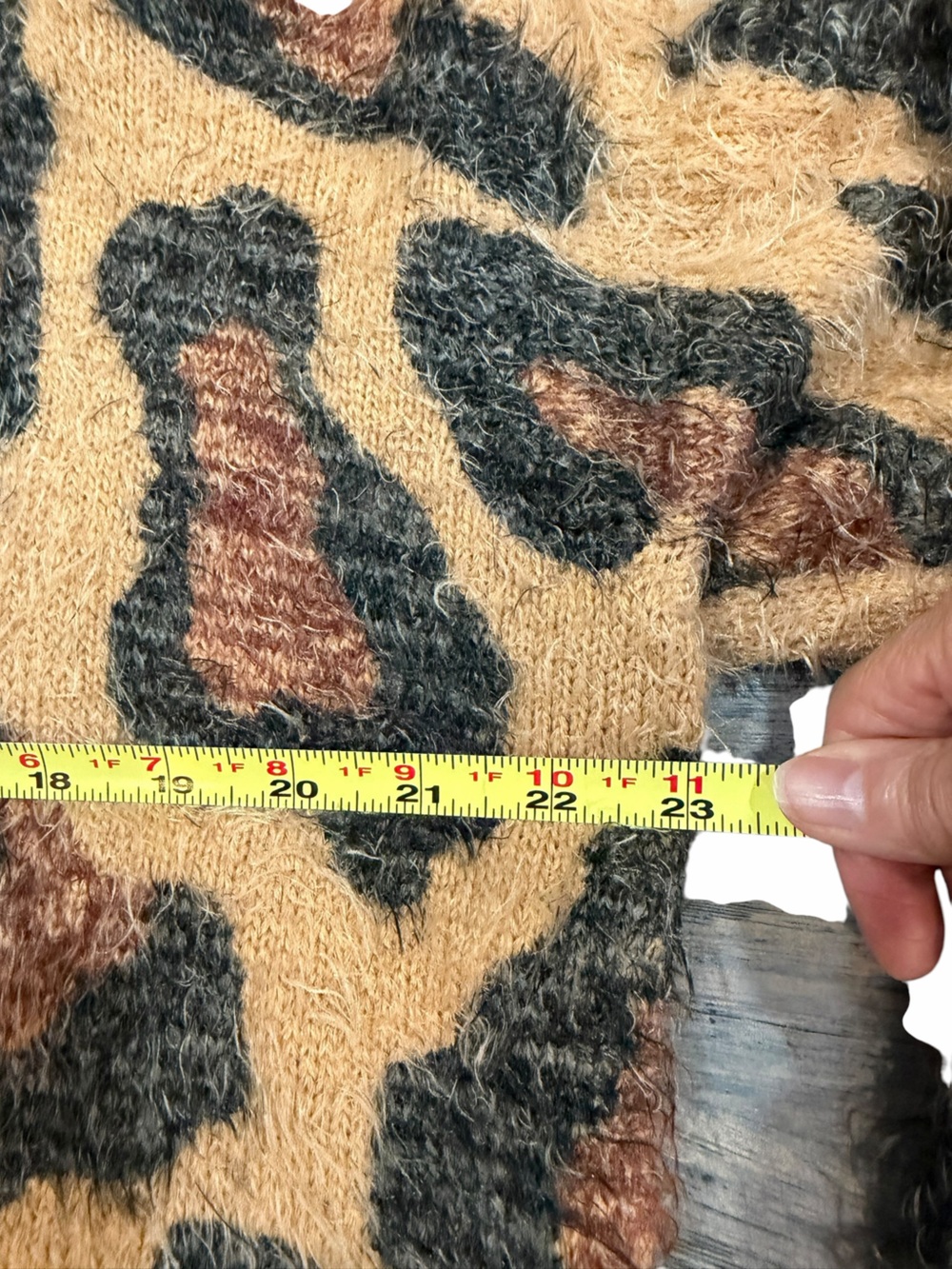 Show Me Your Mumu Cheetah Fever Knit Leopard Print Fuzzy Turtleneck Sweater XS/S - Picture 8 of 11